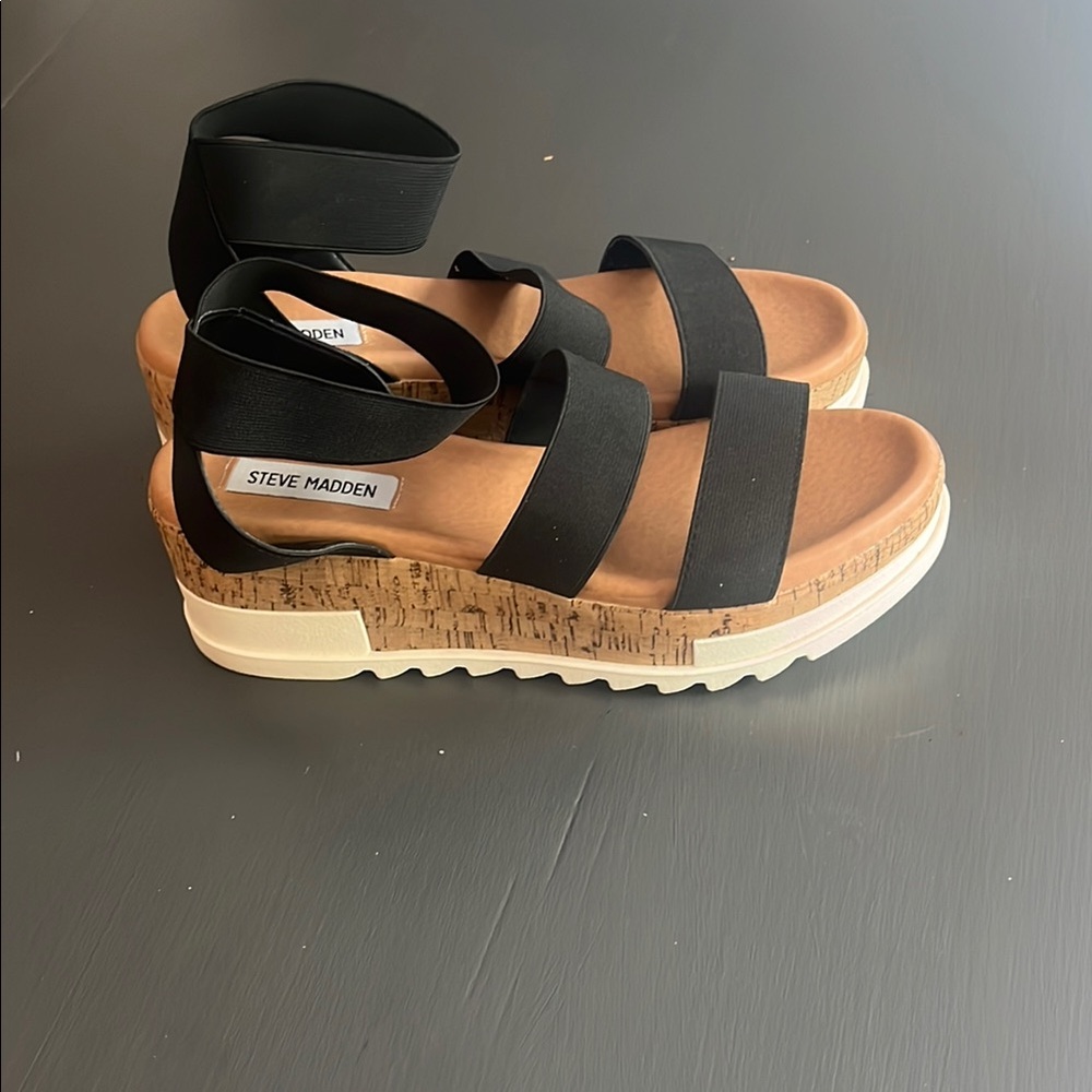 Steve Madden Black Platform Sandals with Elastic Straps